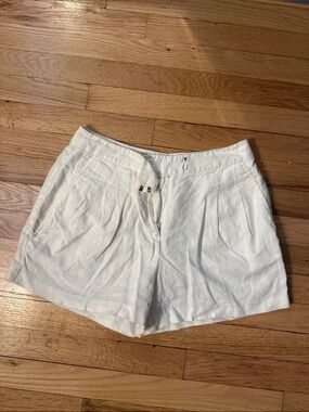 Michael Kors Cream Linen-Blend Pleated Shorts